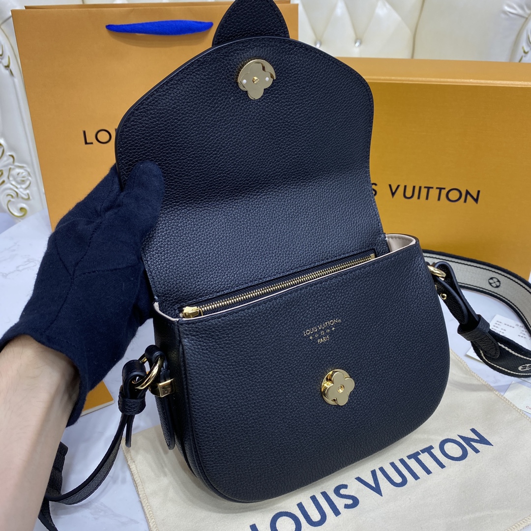 Louis Vuitton LV PONT 9 SOFT PM Grained Leather Shoudler Bag M58727 Black